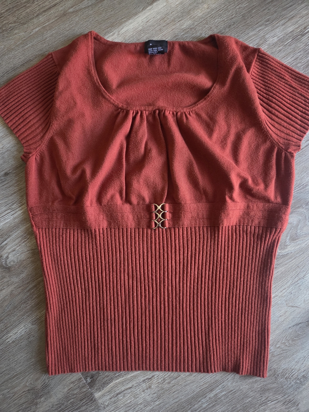 RQT Rust Red Short-Sleeve Ribbed Knit Sweater Top